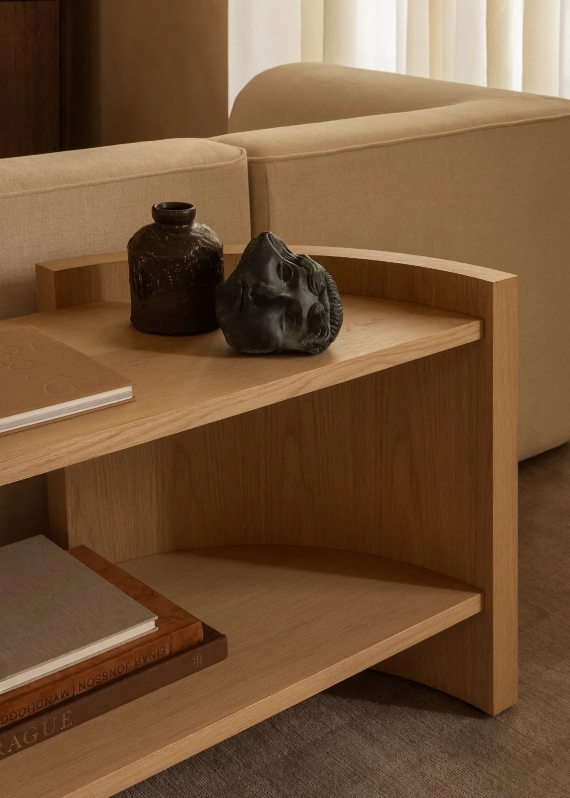 Crescent Raf: Colin King'in Audo İçin Mekanı Yeniden Tanımlayan İlk Mobilyası