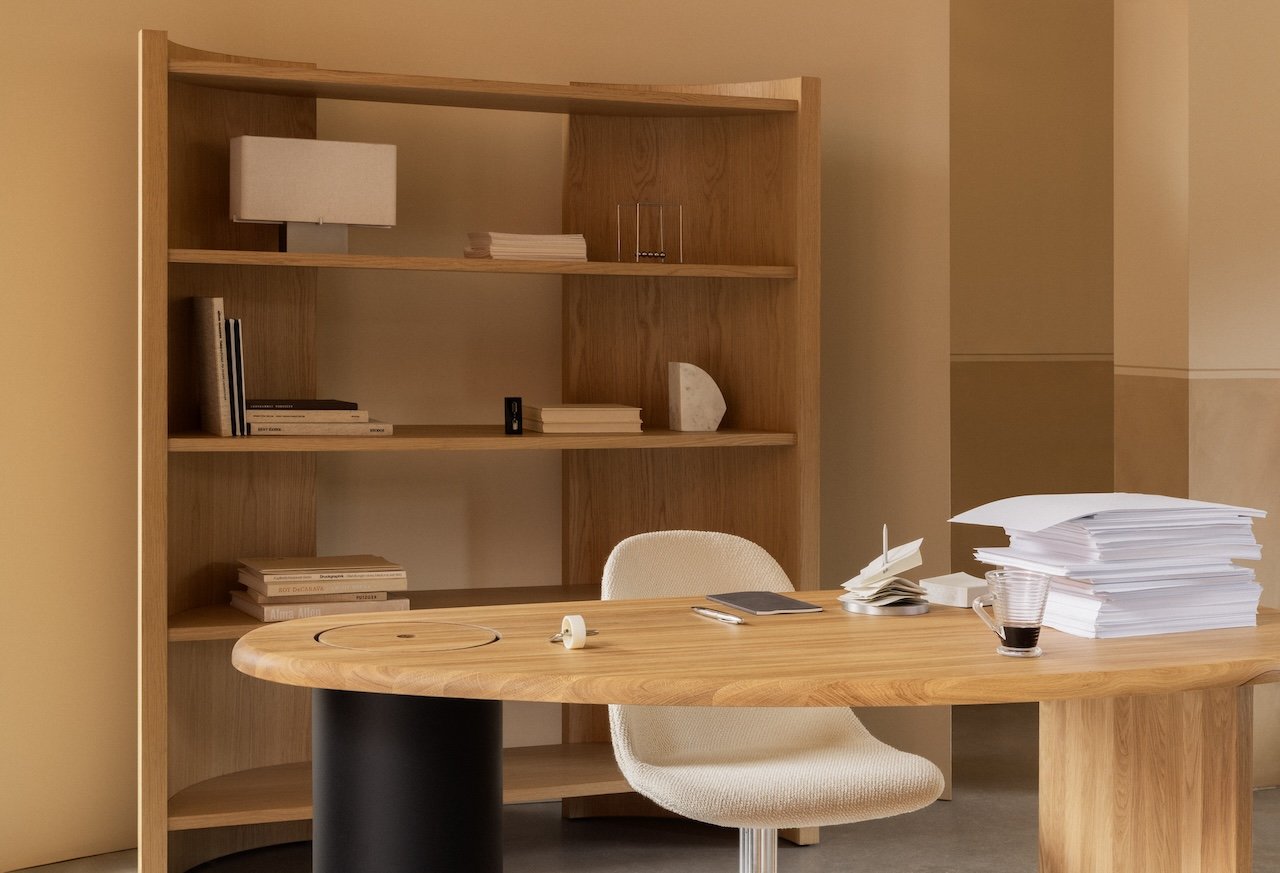 Crescent Raf: Colin King'in Audo İçin Mekanı Yeniden Tanımlayan İlk Mobilyası