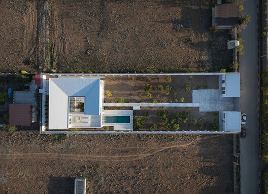 Damavand’ın Kalbinde Işıkla Dans Eden Mimari: Şehrzad Villa