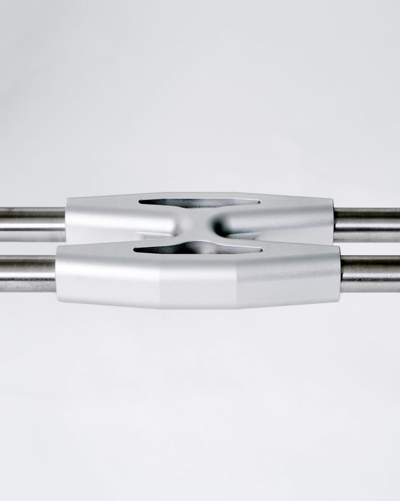 Daniel Arsham’ın Studio Masası: CALIPER’dan Sanata Özel Hassas Tasarım