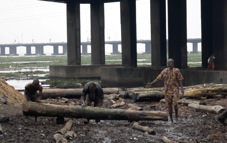 Lagos'u Dansla Şekillendiren Dele Adeyemo: Yeni Mekanlar Yaratmak