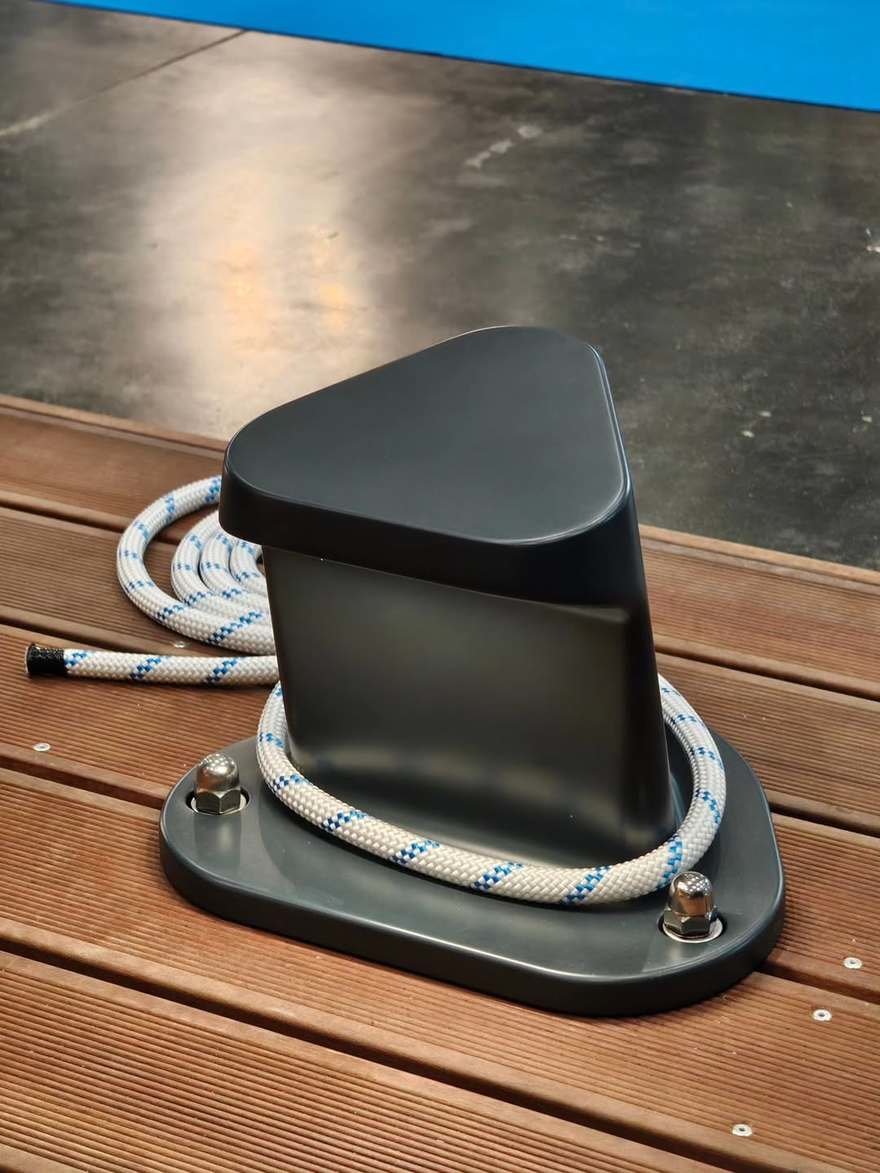 Denizcilikte Yeni Bir Dönem: Akıllı ve Işıklı İskele Babaları Tasarımı