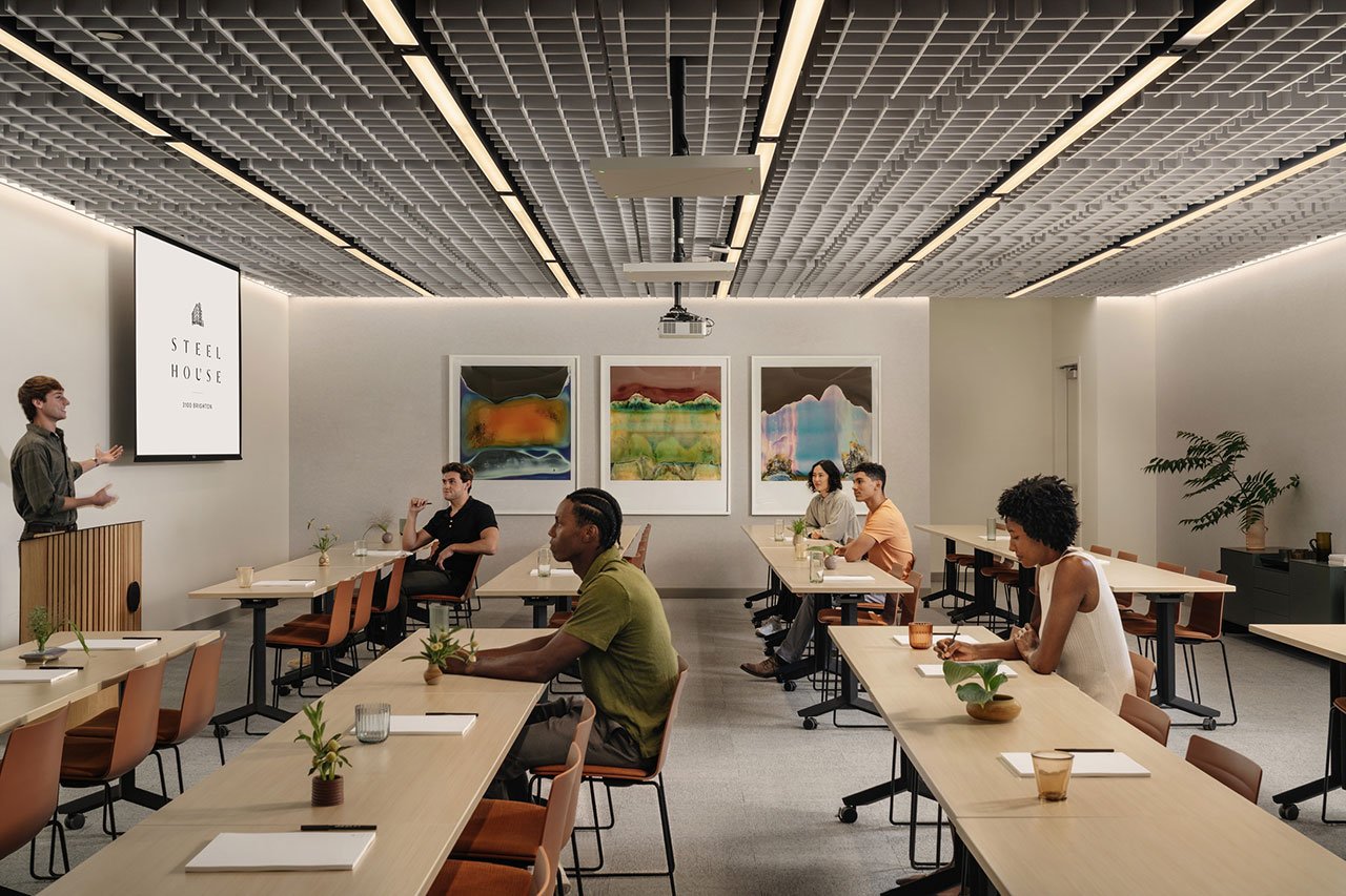 Denver'da Çelik Ev: Endüstriyel Ruhun Doğayla Dansı