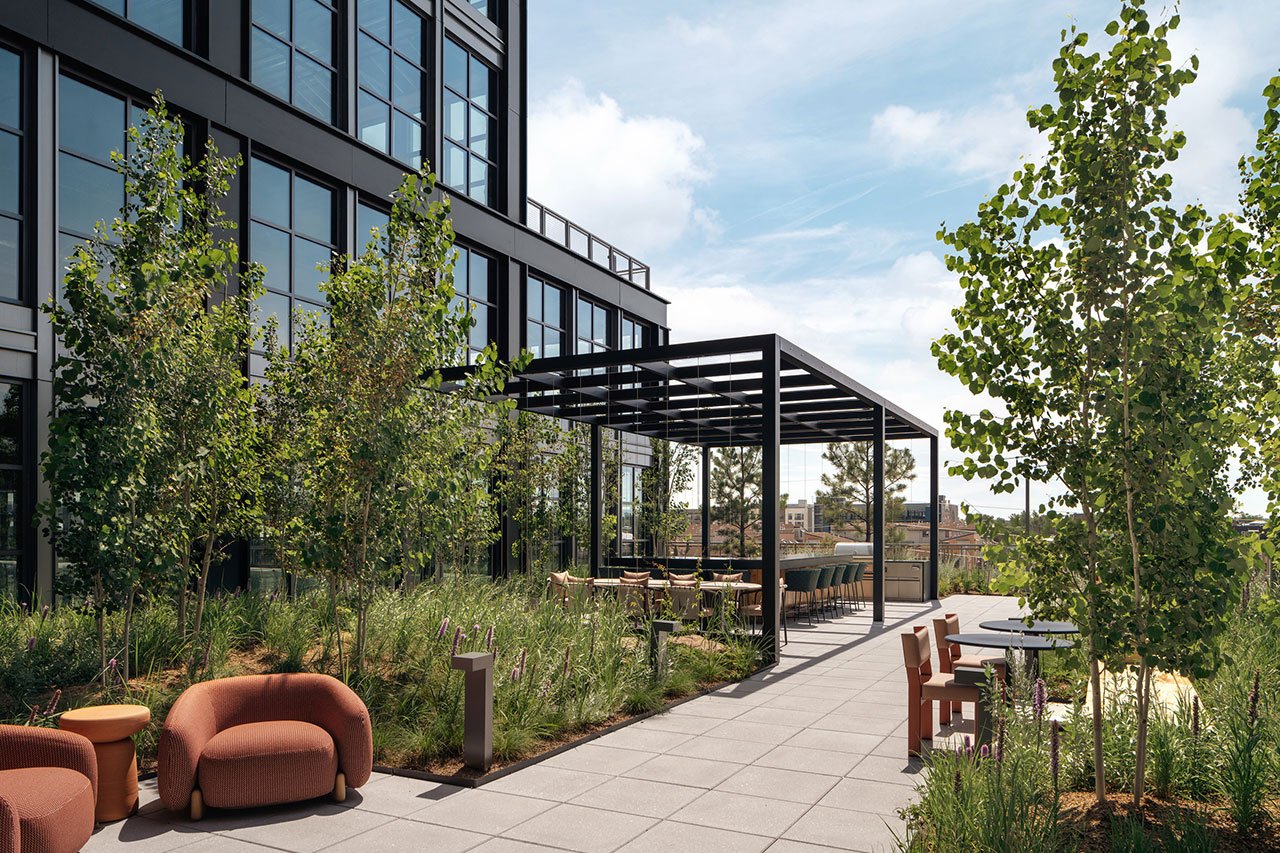 Denver'da Çelik Ev: Endüstriyel Ruhun Doğayla Dansı