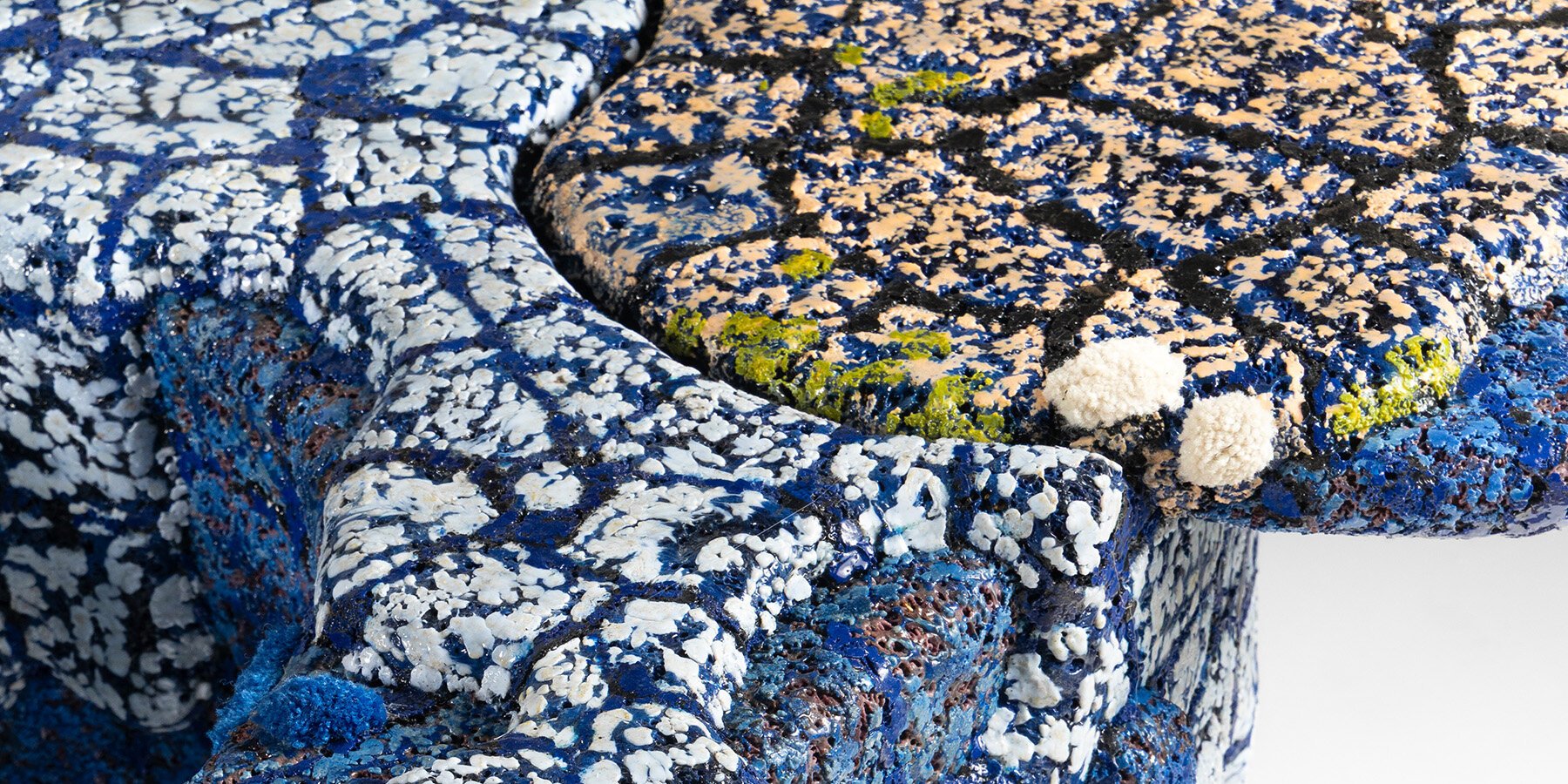 Dökme Halı: Atık Elyaf Sanata Dönüşüyor, Sürdürülebilir Tasarım