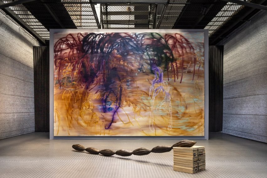 Eduardo Longo’nun Fütüristik Casa Bola’sı, São Paulo Tasarım Dünyasına Uzay Gemisi Havası Katıyor