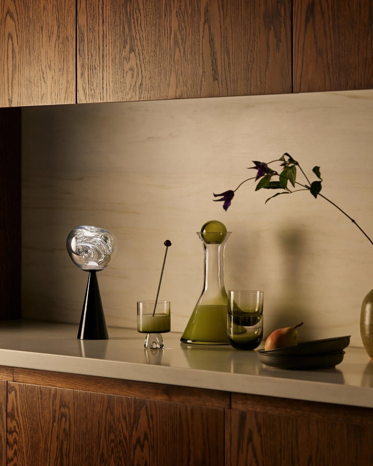 Erimiş Metal Estetiği: Tom Dixon'dan Taşınabilir Melt Lamba İle Aydınlan