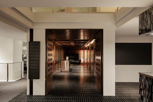 Esnekliğin Zarafeti: DualSpace Studio ELIT Ofis Tasarımı