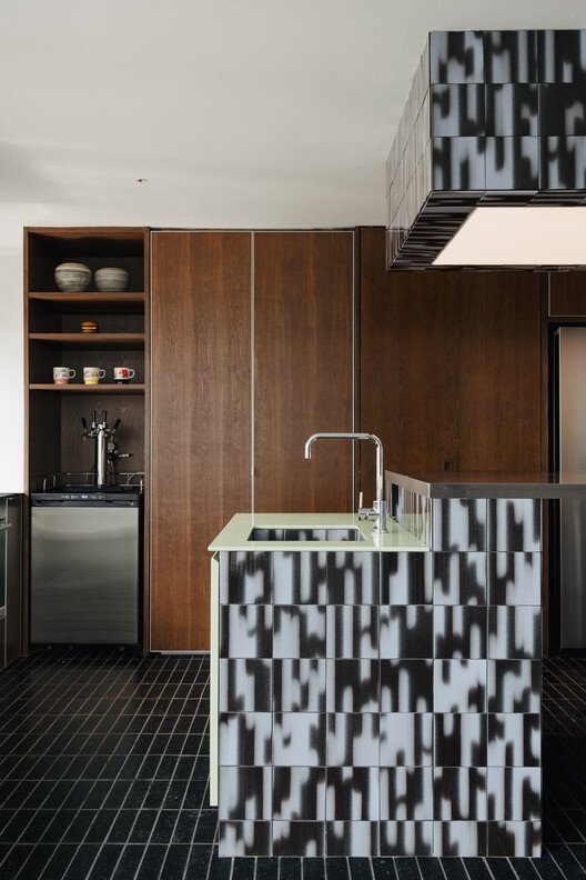 Esnekliğin Zarafeti: DualSpace Studio ELIT Ofis Tasarımı