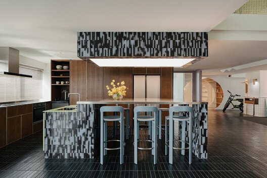 Esnekliğin Zarafeti: DualSpace Studio ELIT Ofis Tasarımı