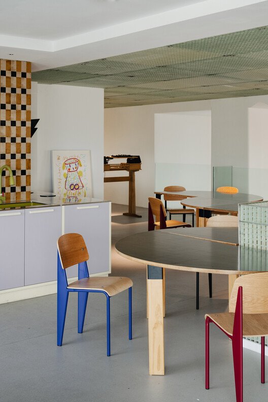 Esnekliğin Zarafeti: DualSpace Studio ELIT Ofis Tasarımı