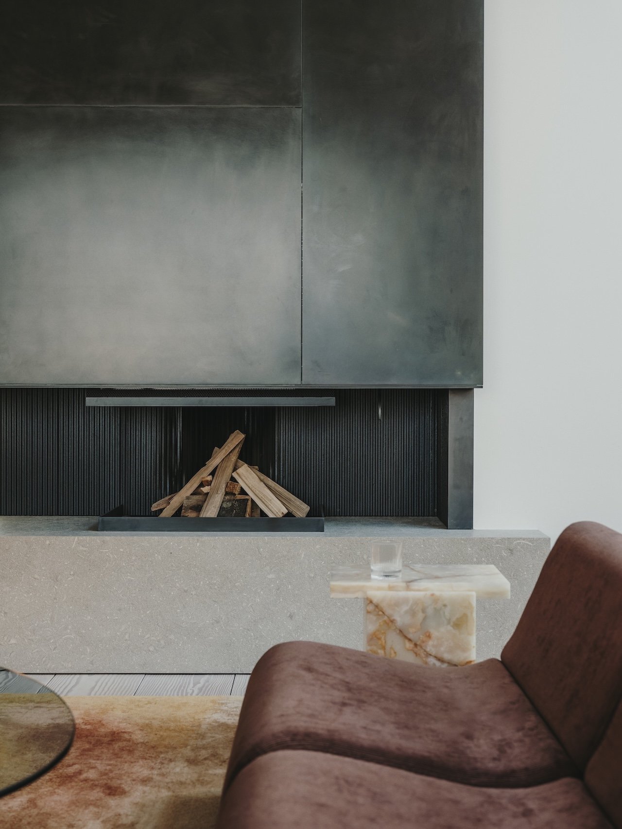 Holzrausch Frankfurt Penthouse: Geçmişle Geleceğin Büyüleyici Dansı