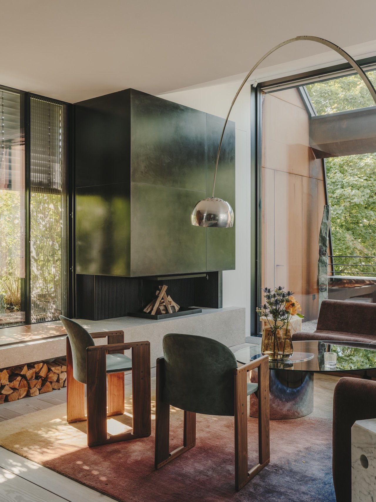 Holzrausch Frankfurt Penthouse: Geçmişle Geleceğin Büyüleyici Dansı