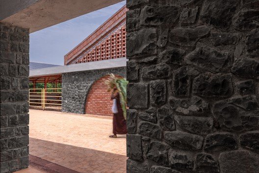 Gaughar: Mimariyle Hayvan Refahında Yeni Bir Çığır Açmak