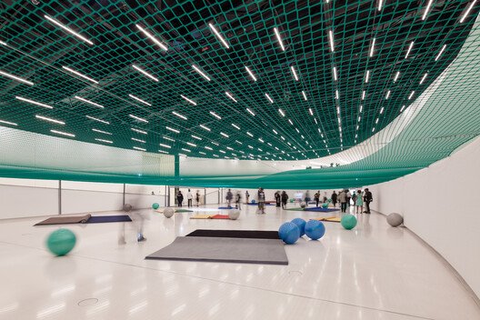 Geleceğin Müzeleri: Mimariyle Teknosferin Kapılarını Aralamak