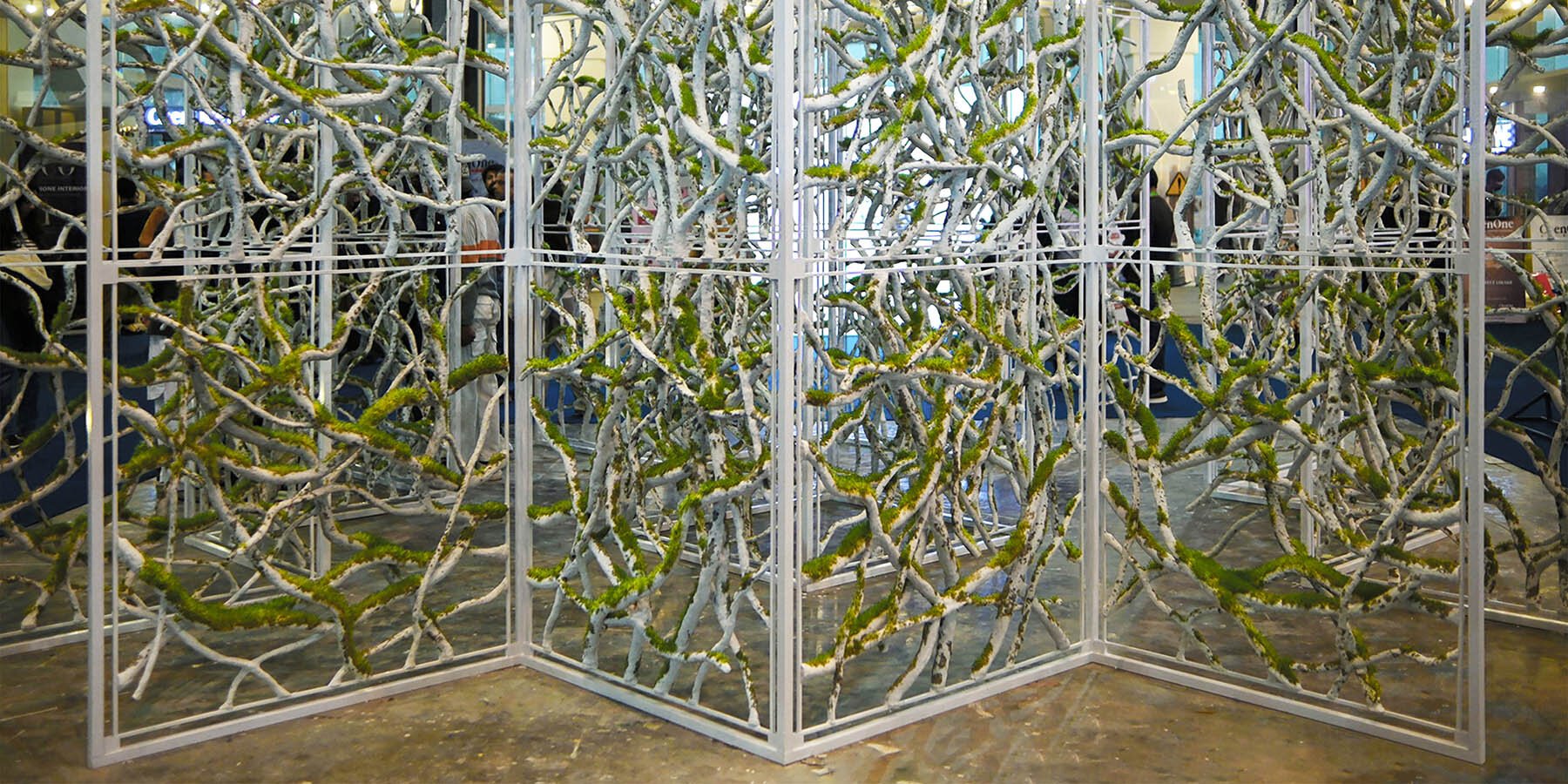 Geri Dönüşümlü Kağıtla Nefes Alan Mekanlar: Morphosis Enstalasyonu