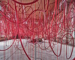 Hayward Gallery’de İki Dev Sergi: Chiharu Shiota ve Yin Xiuzhen