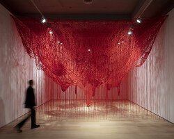 Hayward Gallery’de İki Dev Sergi: Chiharu Shiota ve Yin Xiuzhen