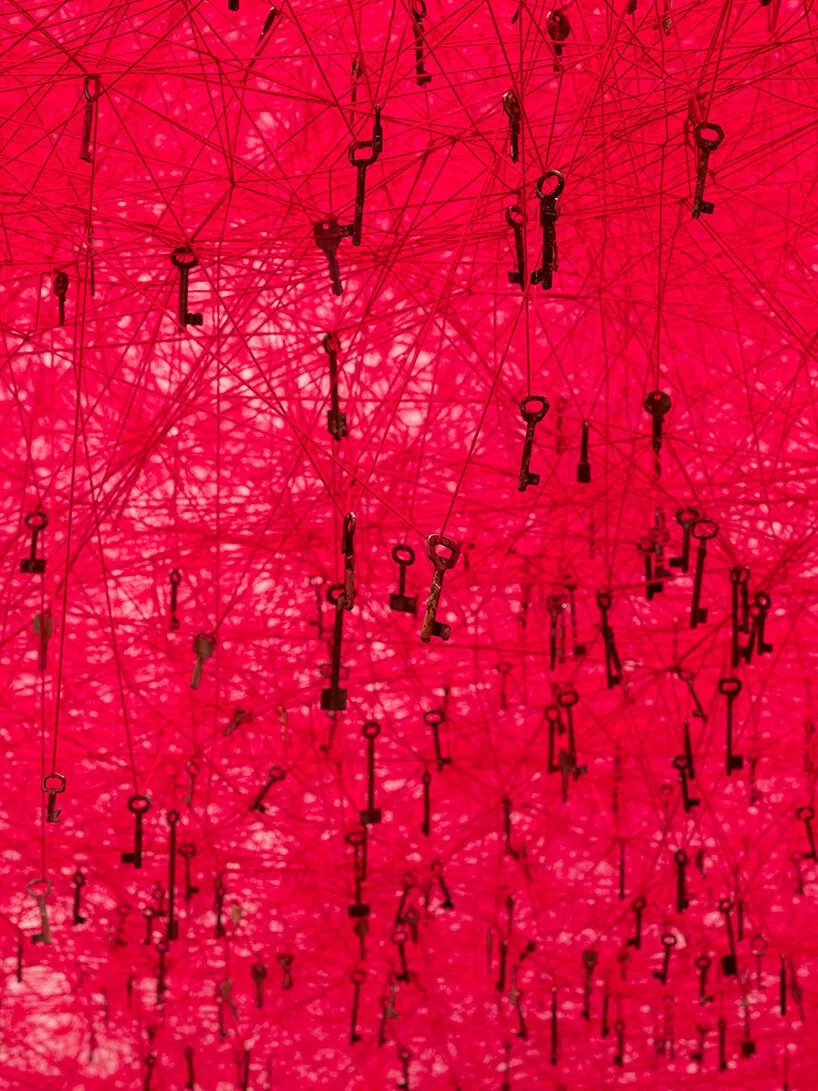 Hayward Gallery'de İki Dev Sergi: Chiharu Shiota ve Yin Xiuzhen