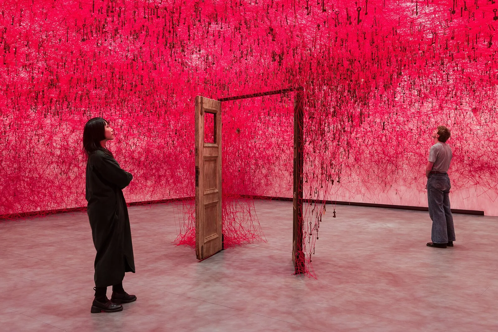 Hayward Gallery'de İki Dev Sergi: Chiharu Shiota ve Yin Xiuzhen