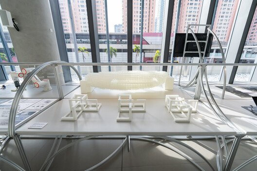 Hong Kong'un Dijital Mimarisi: 'Bulut'un Görünmez Bedeli