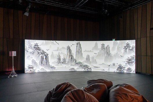 Hong Kong'un Dijital Mimarisi: 'Bulut'un Görünmez Bedeli