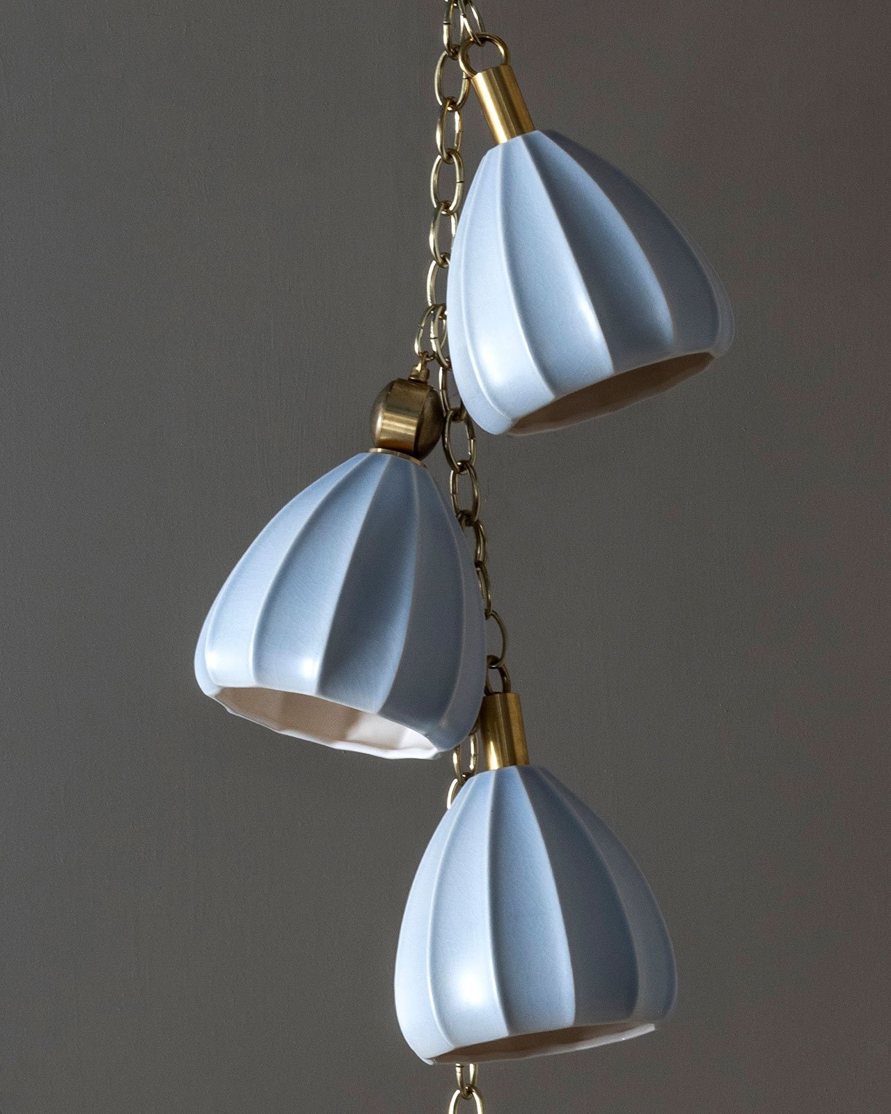 Hwang Bishop'ın Bloom Koleksiyonu: Mat Paletle Işığın Yeni Yüzü