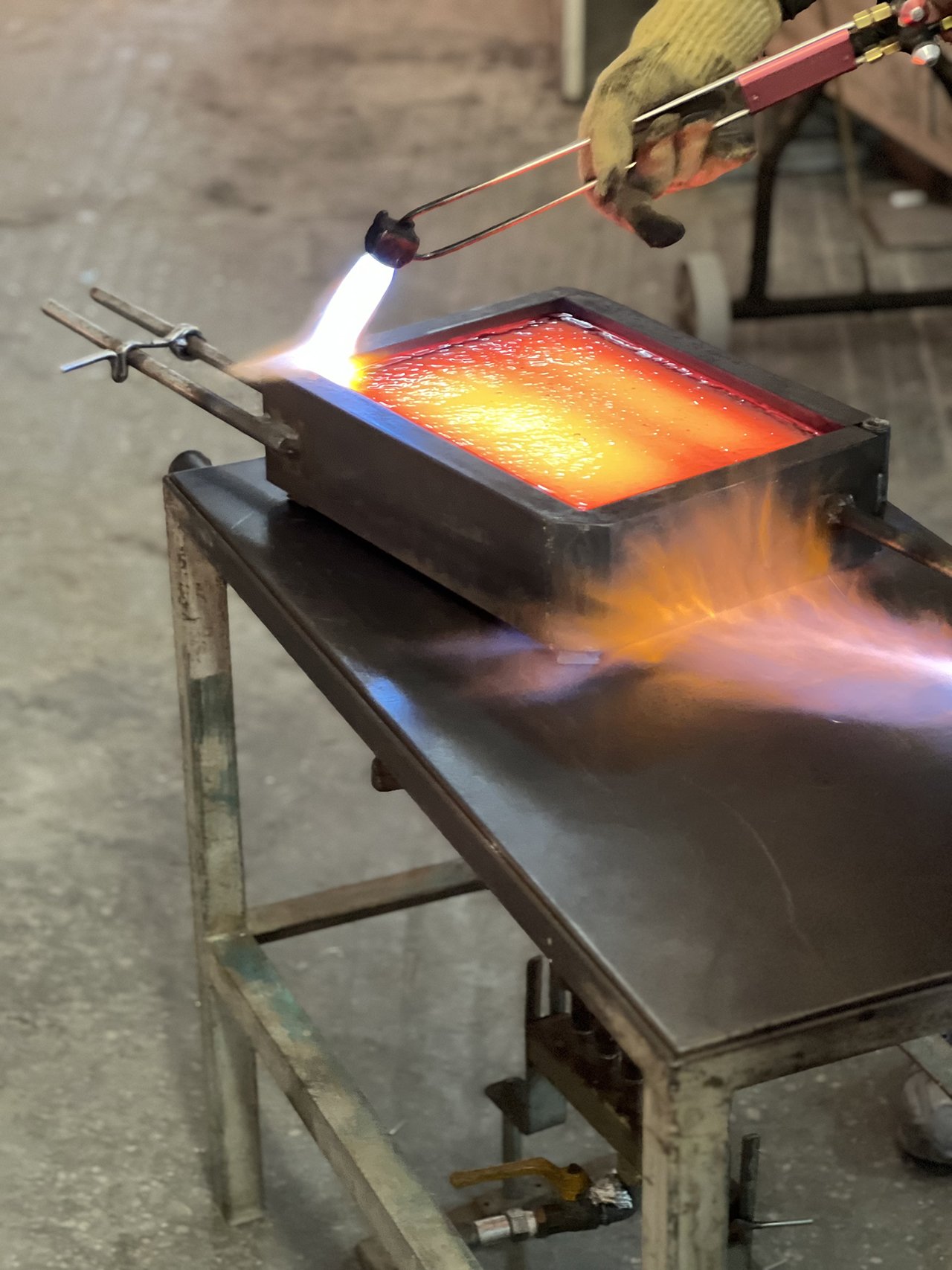 Inchiostri: Ronan Bouroullec ve Giorgio Mastinu'nun Şeffaf Sanatın Sırrı