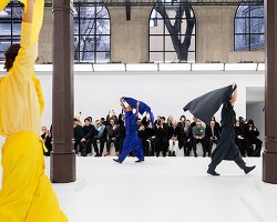 Issey Miyake UROKO: Japon Seramik Sanatından İlhamla Sekiz Mercekli Gözlük