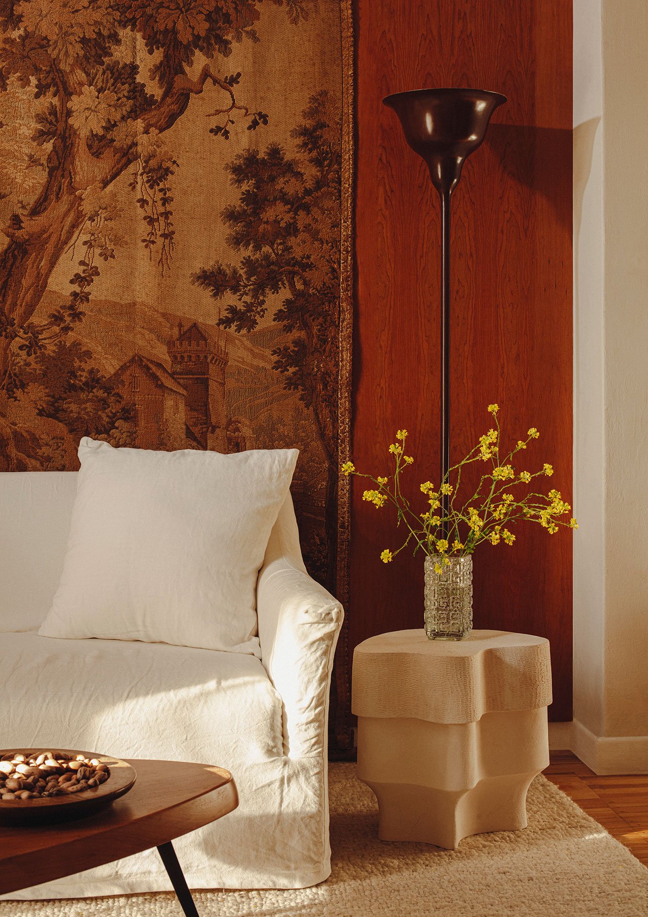 Jan Ernst'in Cavus Koleksiyonu: Kilin Derinliklerinden Doğan Formlar