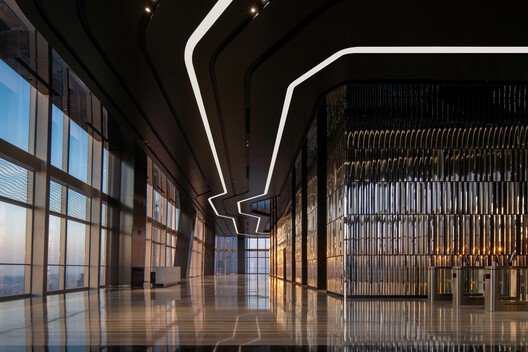 Jinan Ping An Finans Merkezi: Nikken Sekkei'den Nehir Temalı İç Mekanlar