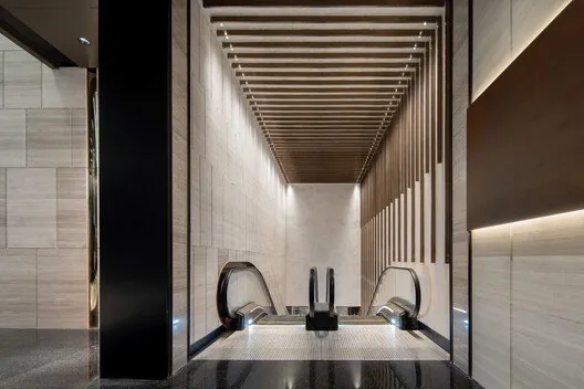 Jinan Ping An Finans Merkezi: Nikken Sekkei'den Nehir Temalı İç Mekanlar