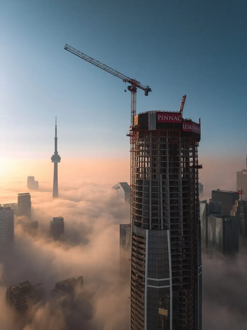 Kanada’nın En Uzunu: Toronto’nun Yeni Simgesi Pinnacle SkyTower