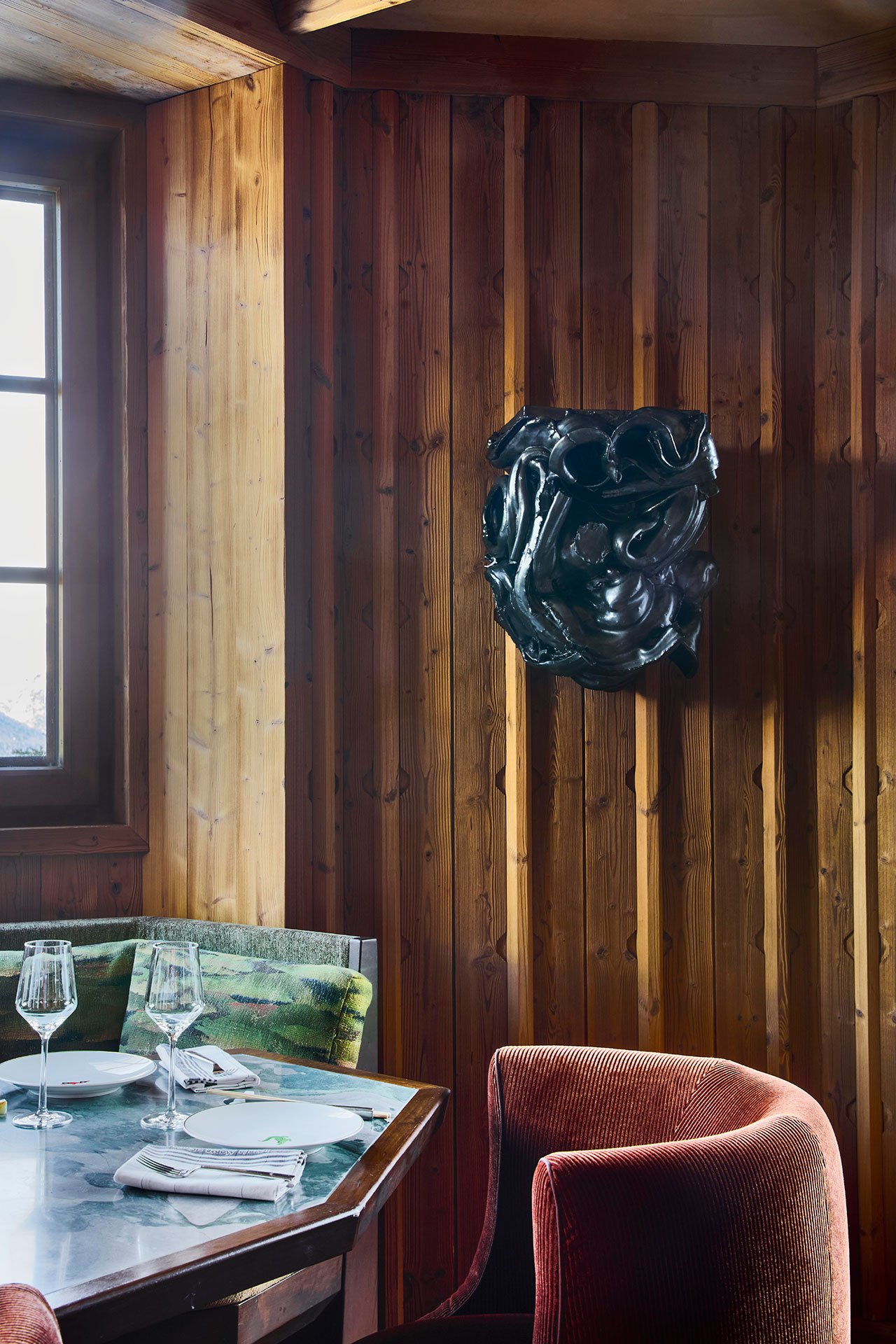 Kelly Wearstler'dan L'Apogée Courchevel'e 'Alpin Brütalizm' Dokunuşu