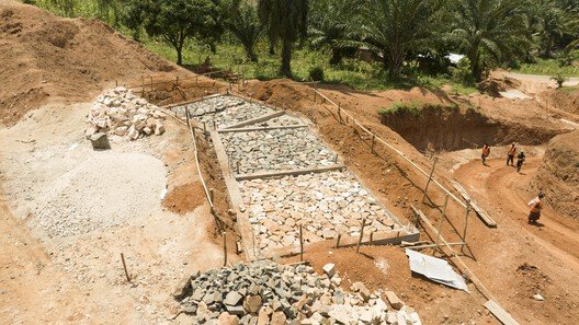 Kéré'nin İmzası: Burundi'ye Yerel Malzemelerle Sürdürülebilir Şifa