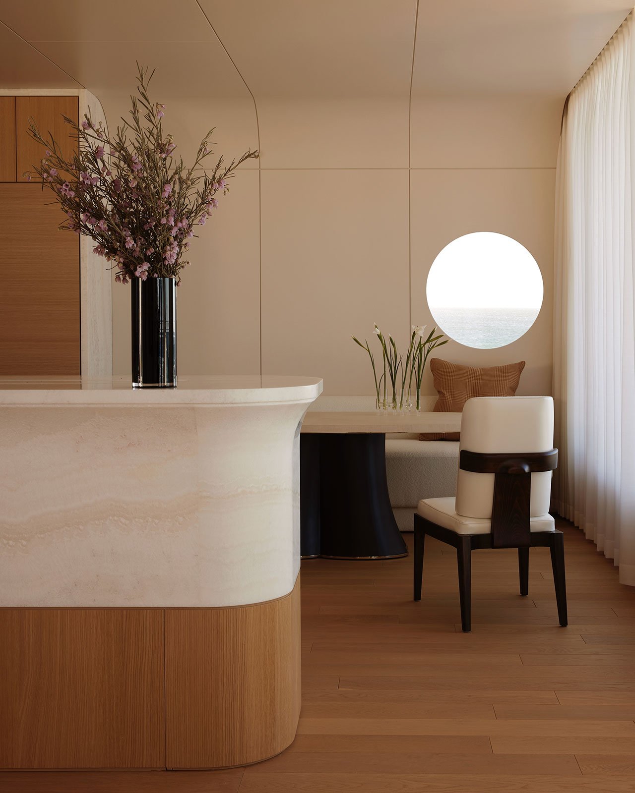 La Jolla Sahili: Kısıtlamanın Zanaatla Sanatsal Dönüşümü