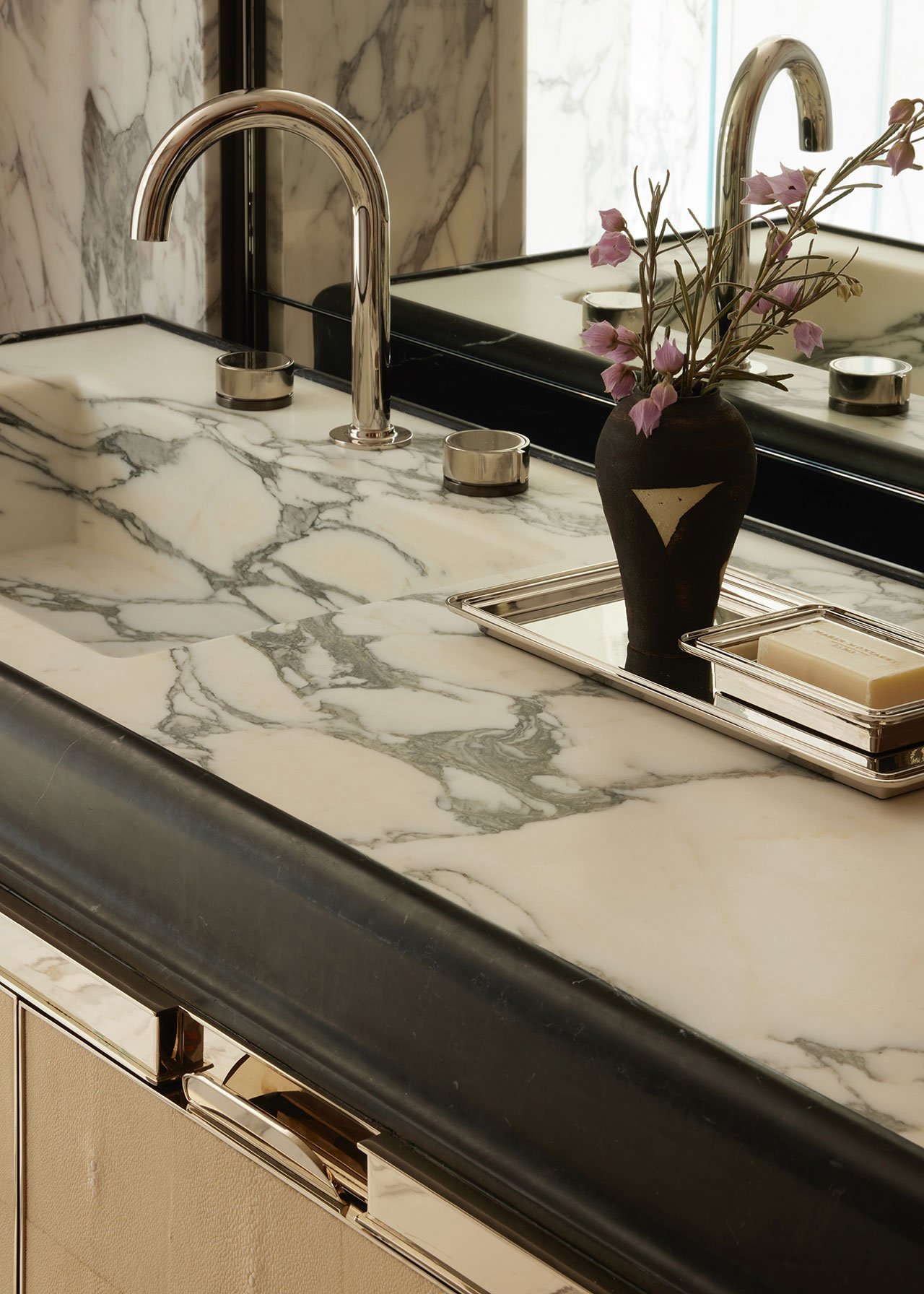 La Jolla Sahili: Kısıtlamanın Zanaatla Sanatsal Dönüşümü