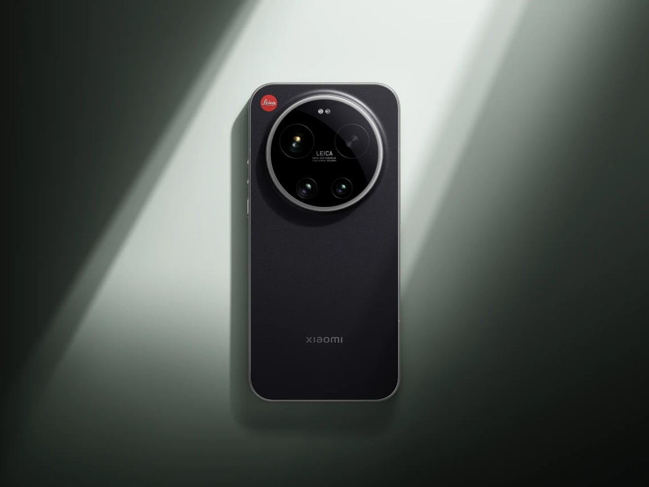 Leica ve Xiaomi’den Dönebilen Kameralı Telefon: Yaratıcı Tasarımın Geleceği