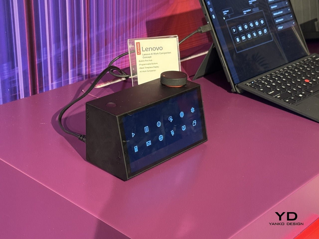 Lenovo'dan Masaüstüne Zarafet: Çirkin Hub Yapay Zeka Asistanı Oldu