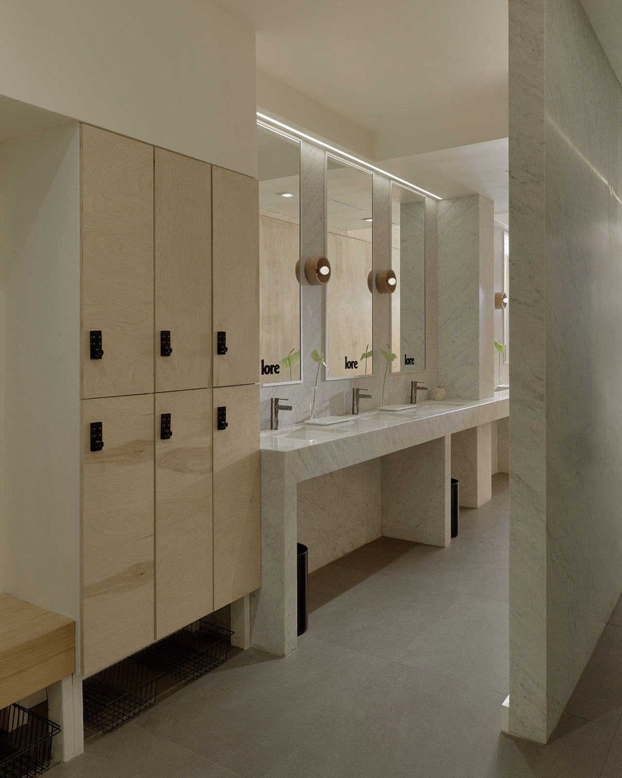 Lore Bath House: Manhattan'ın Kalbinde Modern Bir Mahalle Agorası