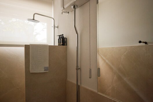 Álvaro Siza'nın İlk Eseri: Casa d'Abreu Neto'nun Zamansız Yenilenmesi