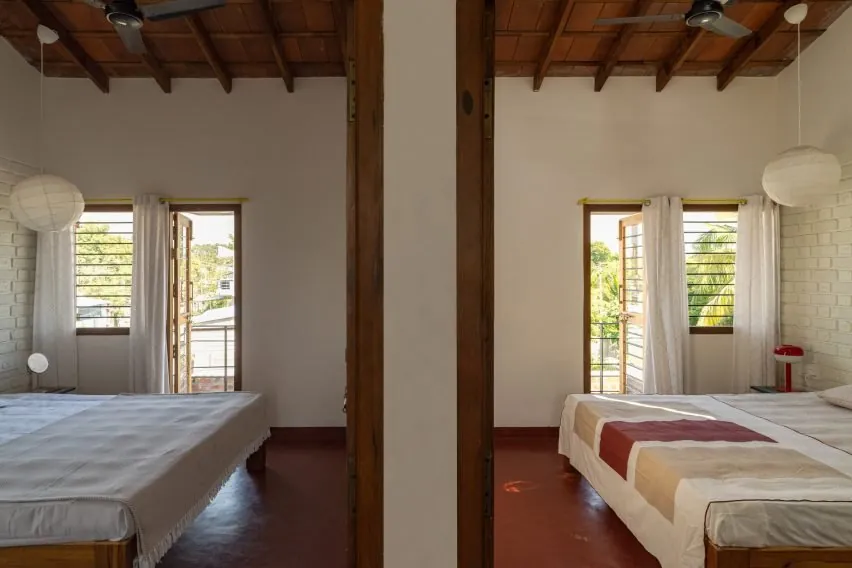 Madras Spaces: Azla Yetinen Sürdürülebilir Bir Kırsal Ev Tasarımı