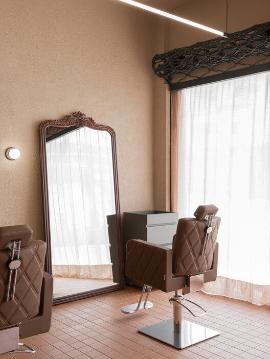 Marcia Leal Hair Studio: Mekanla Zamanı Yavaşlatan Estetik