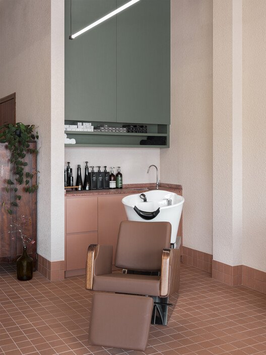 Marcia Leal Hair Studio: Mekanla Zamanı Yavaşlatan Estetik