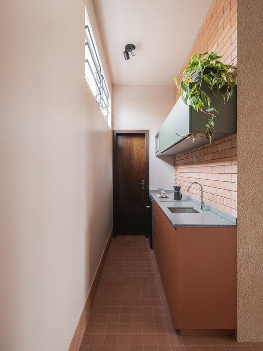 Marcia Leal Hair Studio: Mekanla Zamanı Yavaşlatan Estetik