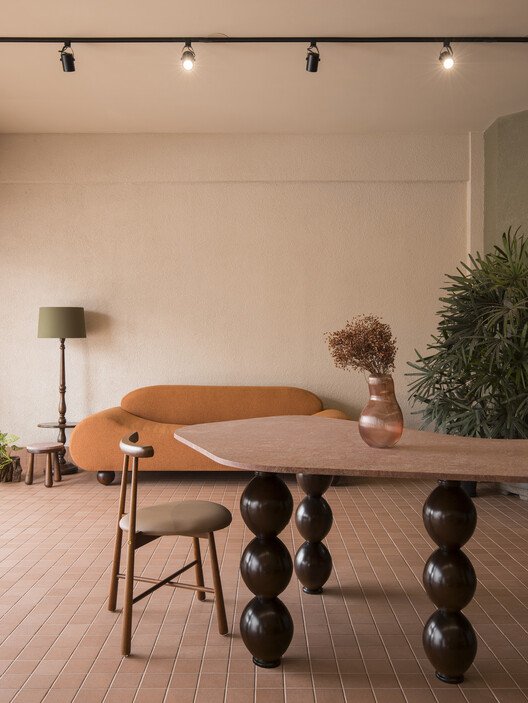 Marcia Leal Hair Studio: Mekanla Zamanı Yavaşlatan Estetik