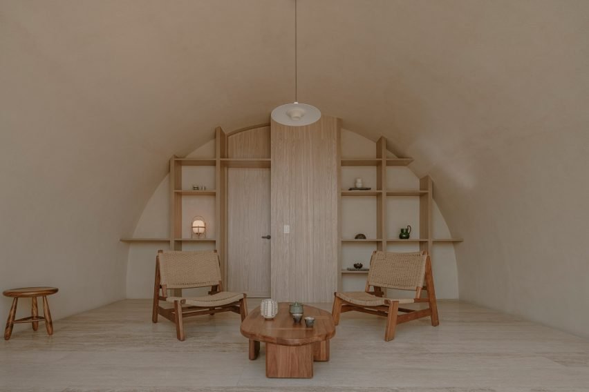 Mariano Azuela 194: Mexico City'de Tarihi Dokuyu Yansıtan Tonozlu Yaşam Alanları