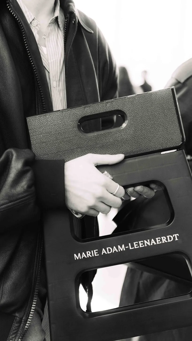 Marie Adam-Leenaerdt: Misafir Katılımlı Podyum Tasarımıyla Moda Deneyimi