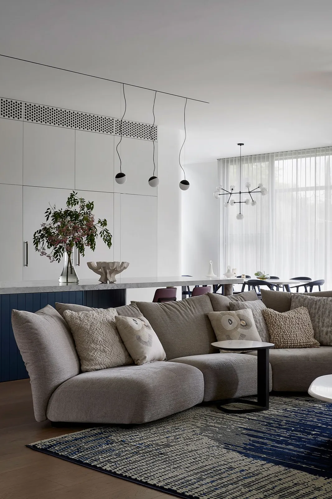 Melbourne'da Bir Ev: Geçmişin Işığında Modern Bir Yaşam Kurgusu