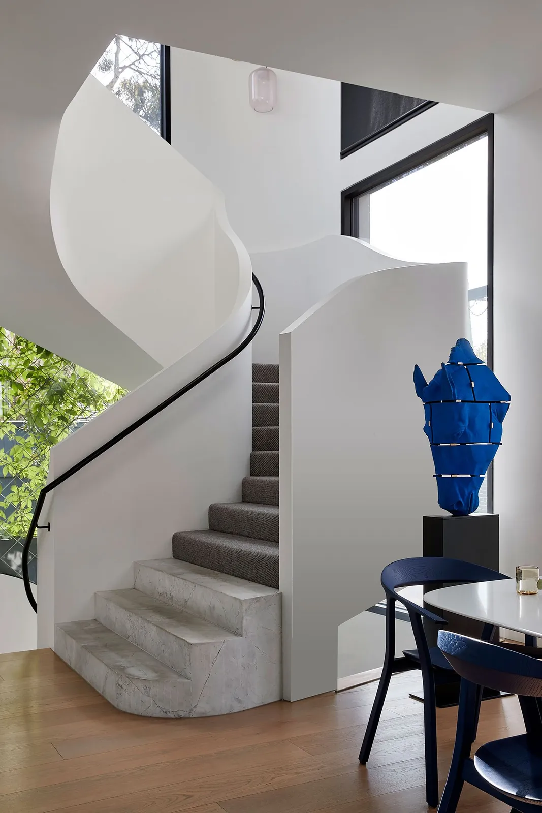 Melbourne'da Bir Ev: Geçmişin Işığında Modern Bir Yaşam Kurgusu